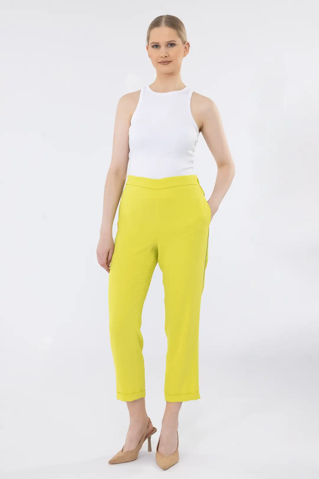 HALTER YAKA SIFIR KOL BASIC BLUZ